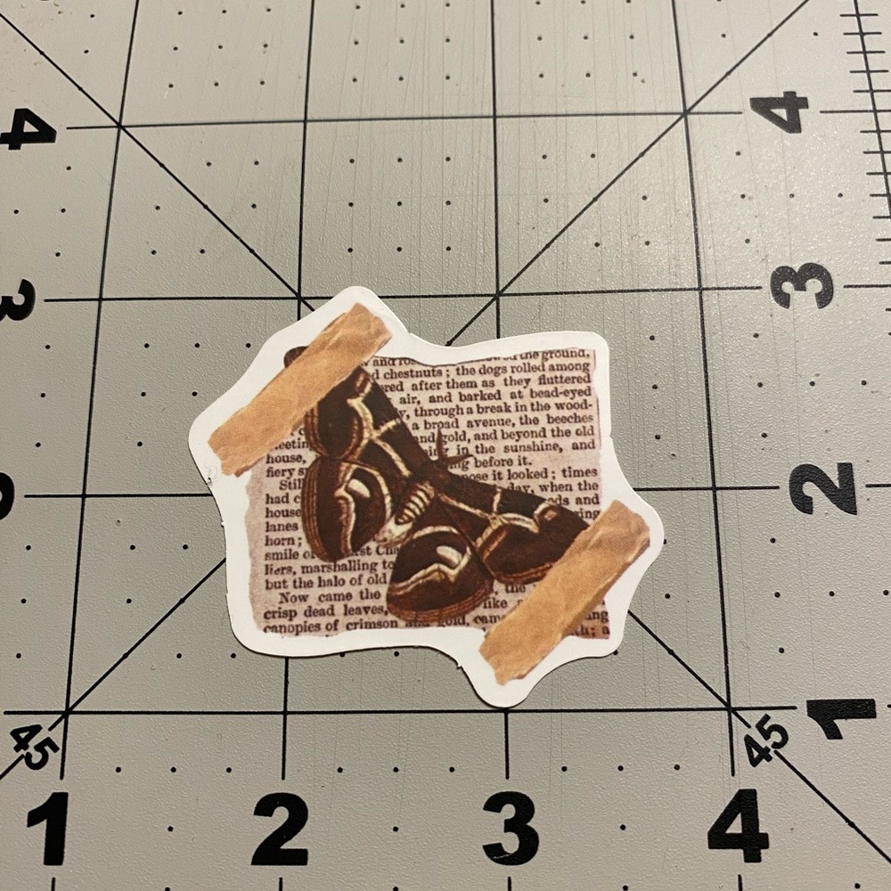 π20/$12π Brown Butterfly Sticker - Picture 2 of 3